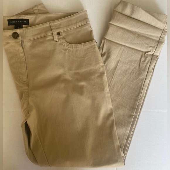 Larry Levine Classic Fit Stretch Pants Size 14 Khaki Color NWOT Comfort Casual - Picture 4 of 11